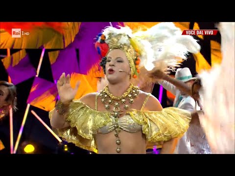 Biagio Izzo sings "Tico-tico no Fubà" - Tale e Quale Show - October 8, 2021