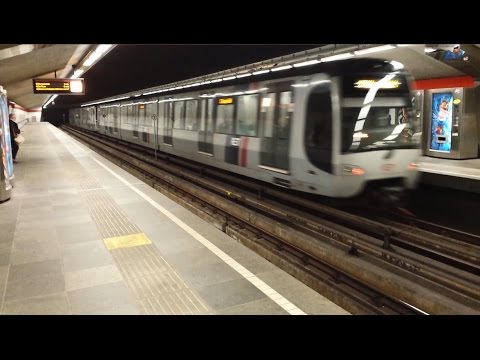 RET Metro 2*Type SG3 op Gerdesiaweg richting Hoogvliet