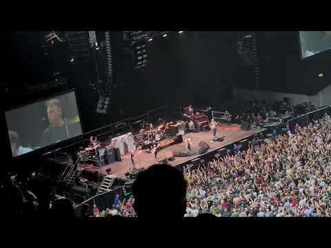 Pearl Jam - Rockin in the Free World [Live @ Royal Arena, Copenhagen 5/7-2022]