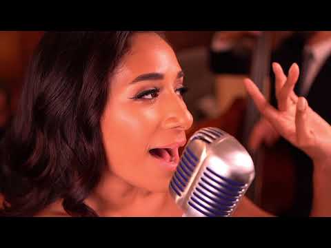 Andromeda Turre - Champagne