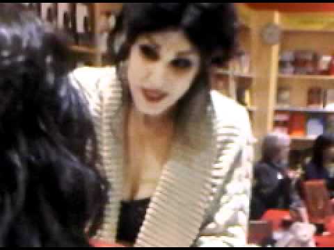 Kat Von D (Nov,20,2010)