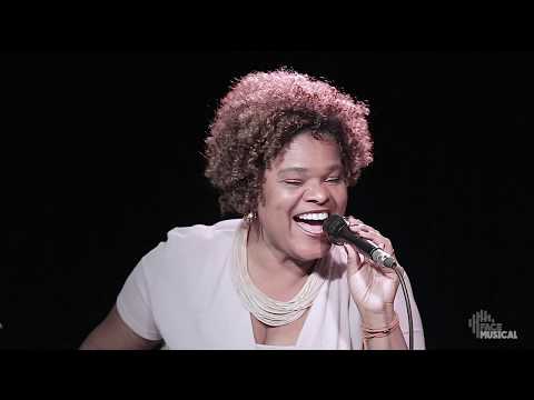 Zé do Caroço (Leci Brandão) com Teresa Lopes, Victor Angeleas e Márcio Marinho no Face Musical