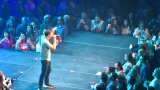 WALKER HAYES - SHUT UP KENNY - LIVE FROM JINGLEFEST FAMILY ARENA MO 12/09/2017