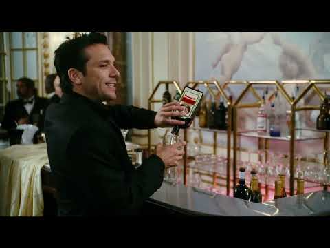 Dane Cook KILLs it in "Your Best Friend's Girl" Holy Shit.