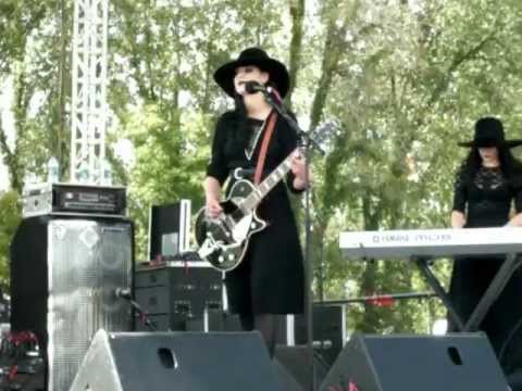 The Black Belles - In A Cage - MI Fest '11