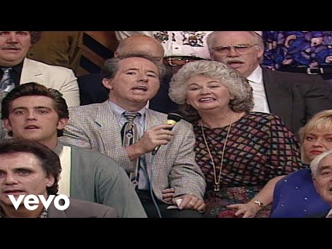 Bill & Gloria Gaither - He's Still Working On Me [Live] ft. Joel Hemphill