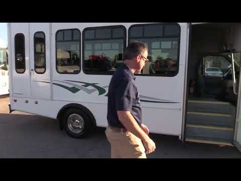 2008 Starcraft Allstar Lift Equipped Shuttle Bus S57219