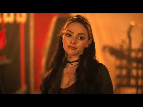 Legacies 4x11 Vampire Lizzie and Tribrid Hope Brutally Kill a Vampire