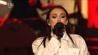 Ewa Farna - Na ostří nože - Ceny Anděl 2016 Ewa Farna - Na ostří nože - Ceny Anděl 2016