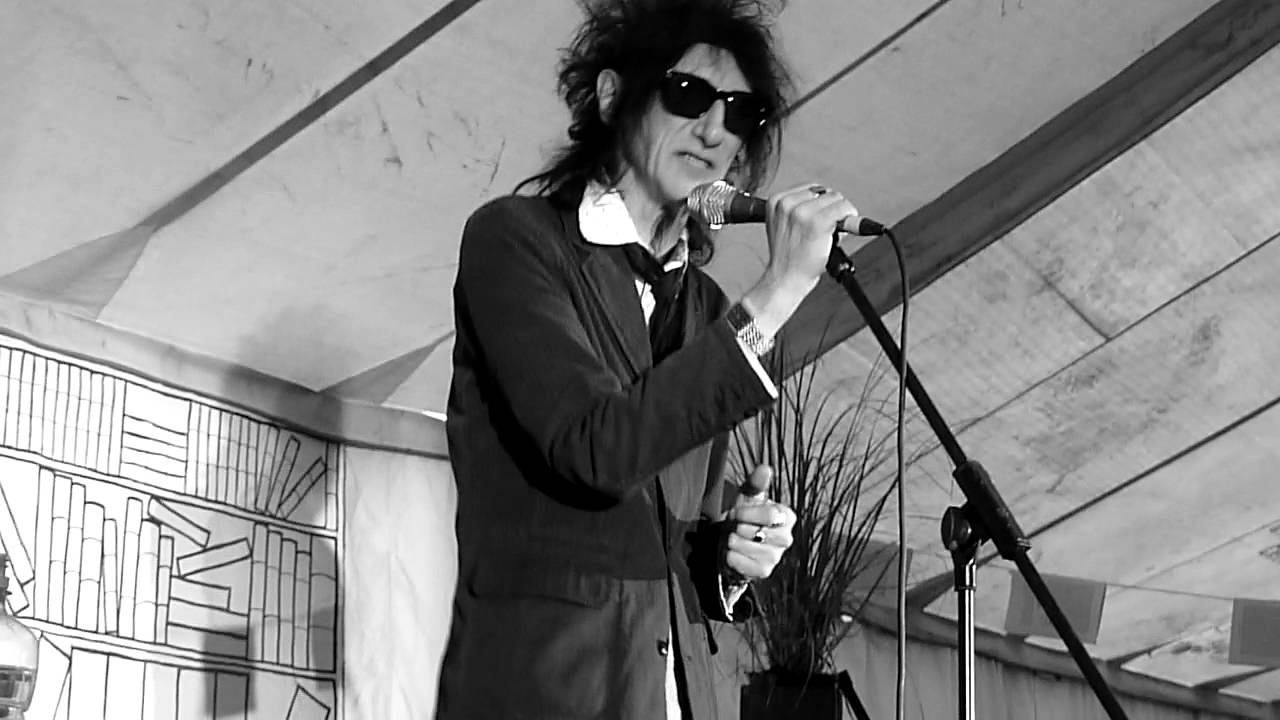 JOHN COOPER CLARKE Evidently CHICKEN TOWN live electric picnic sat 1,9,2012. - YouTube