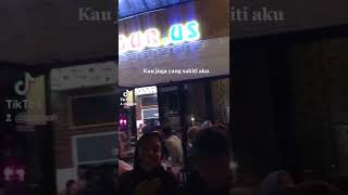 Download lagu Secafe ikutan nyanyi - kau yang memilih aku (syahrini) mp3