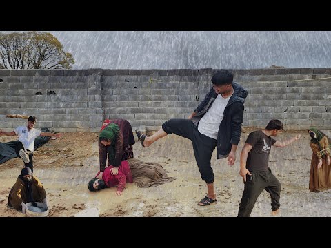 Der Regen, der auf die zweite Frau fiel, und die Unaufmerksamkeit des Ehemanns machten die zweite Fr
