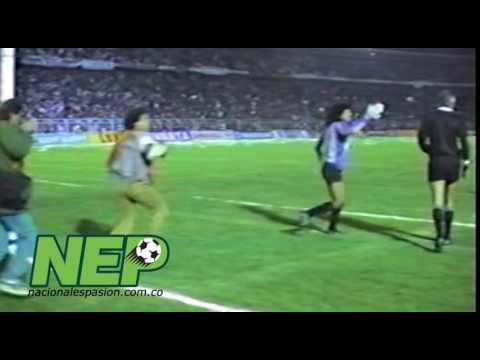 Los pénales que tapó el Gran RENÉ HIGUITA en la final de 1989...