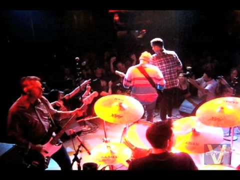 The Vandals play Pat Brown in Las Vegas w/ Bryon from Pennywise