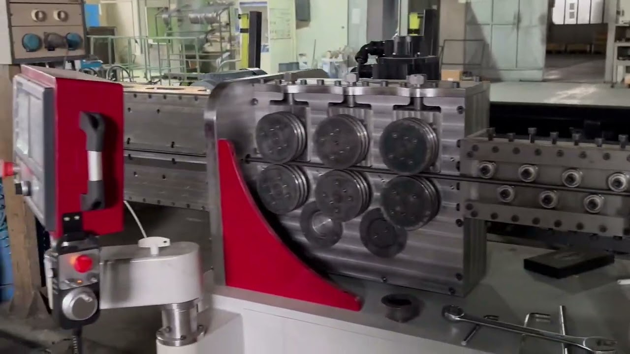 Kayar Tabla Plastik Enjeksiyon Makinesi Video