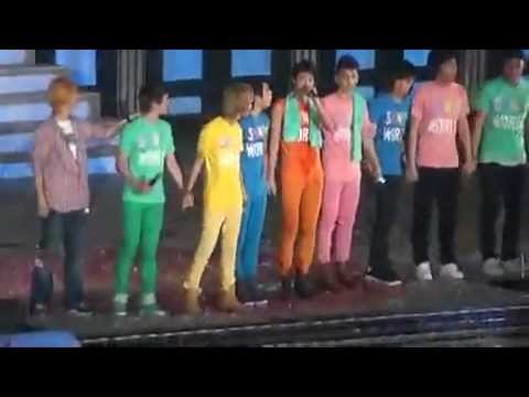 110102 SHINee World Concert ending with Lay (EXO-M)