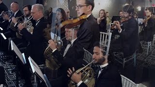 עמרם אדר – מלך מלכי המלכים (הקליפ הרשמי) - התמונה מוצגת ישירות מתוך אתר האינטרנט יוטיוב. זכויות היוצרים בתמונה שייכות ליוצרה. קישור קרדיט למקור התוכן נמצא בתוך דף הסרטון