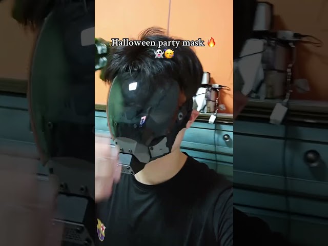 Vídeo relacionado con GAIALYST 2 mascarillas Cyberpunk, máscaras mecánicas para Halloween, media máscara de metal, máscara facial irregular, accesorio para disfraz, cosplay, joyas para mujeres y hombres (dorado)