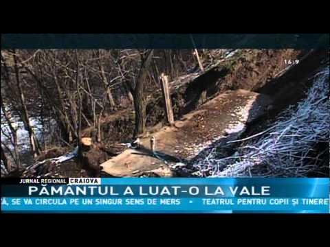 PĂMÂNTUL A LUAT-O LA VALE