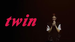Download lagu [4K Lyric Live Performace Video] 🥹 JENNIE - twin (Ending) - The Ruby Experience - LA 250307 mp3