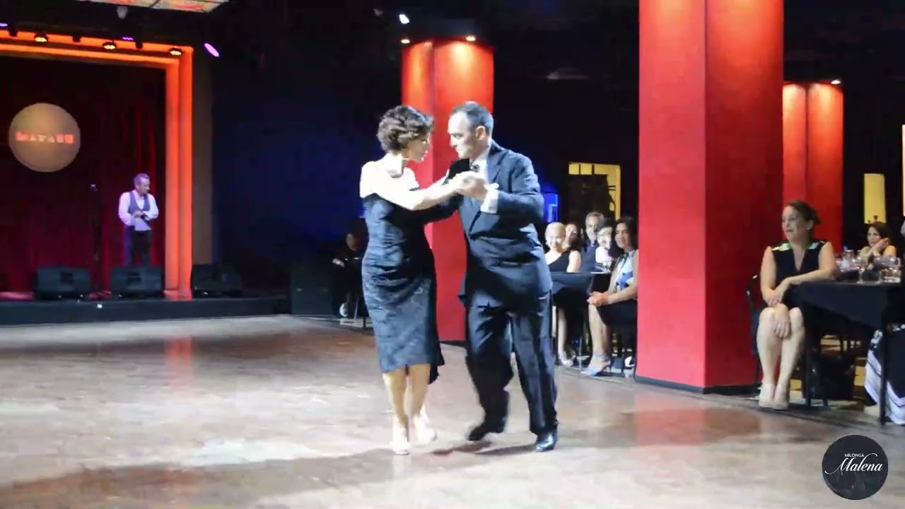 Video thumbnail for Claudia Códega & Esteban Moreno en Milonga Malena!!! 4/4