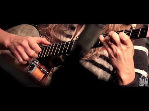 Béla Fleck & Abigail Washburn - New South Africa [Live at WAMU's Bluegrass Country]