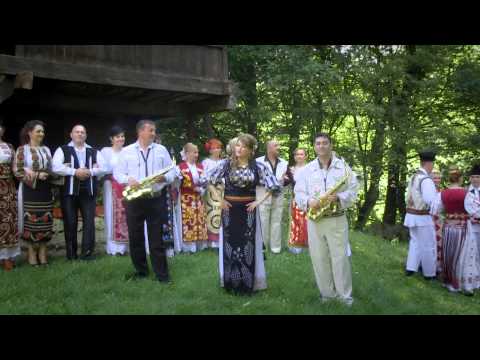 Gabriela Nistor  si Florin Ionas Generalul - Am crescut  cu mamaliga || Jiana de Sibiu