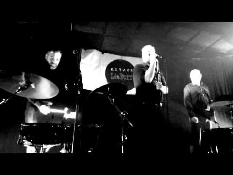 Die Weisse Rose - A Martyrium of White Roses