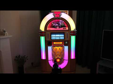 Shirley Bassey Goldfinger played on the SL 45 Juke Box