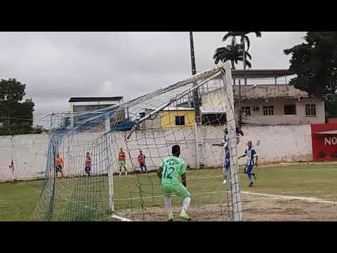 Lance do jogo E C Resende  5  x  0 Heliópolis