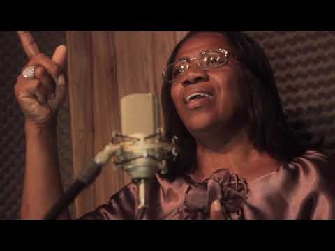 MIDIAM NASCIMENTO - A GLORIA É PARA ELE