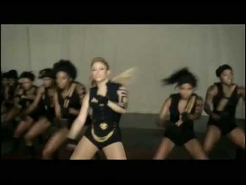 Shakira: Give It Up to Me feat. Lil Wayne - Official Music Video - 15 sec preview
