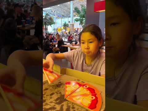 Unreal pizza 🍕😂🤣 #whitesocksfamily Tiktok