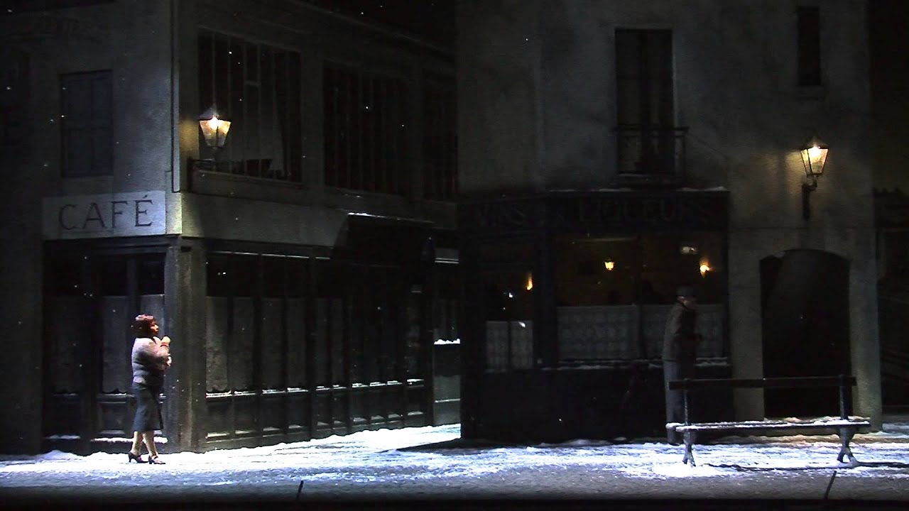 Audio Describers Allow Visually Impaired to Enjoy San Diego Opera