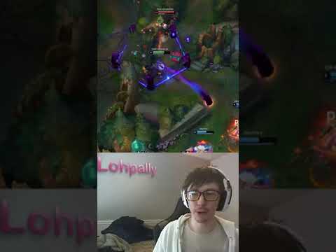 Perfect Thresh Saves Team Fight 🎣