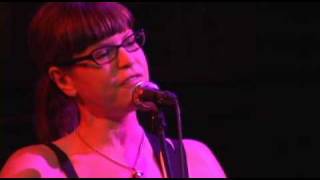 Lisa Loeb Performs &quot;Truthfully&quot; Live at Joe&#39;s Pub NYC 2008