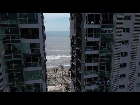 Damage to buildings in Acapulco after Hurricane Otis
