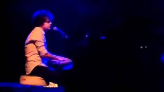 Jamie Cullum plays &quot;Lover You Should Have Come Over&quot; October 2011 in London