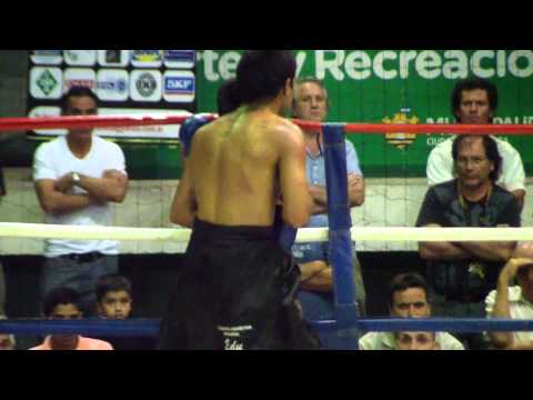 Juan Carlos Pedrozo noqueó a Ramón Florencio Pucheta (07/12/2012)