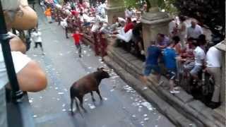 preview picture of video 'cogida encierro fiestas de viana 2012.mp4'