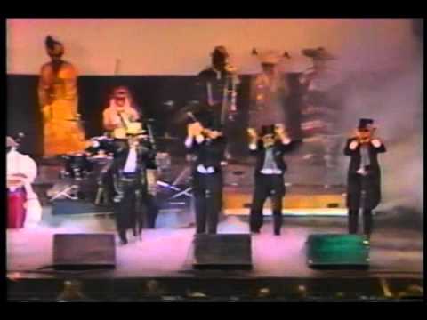 ARAMIS CAMILO (video 1 de 3) - El Motor - CARNAVAL DEL MERENGUE 1986 EN NUEVA YORK