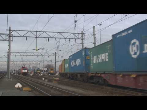 Class 58s in action February 2009