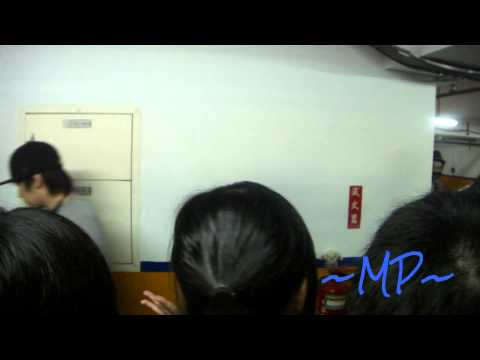 赫敏中廣下班!!!