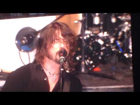 Foo Fighters @ Milton Keynes Bowl - Dear Rosemary ft. Bob Mould (2 july 2011)