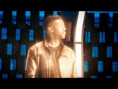 Book Arrives On The USS Discovery - Star Trek Discovery 3x03