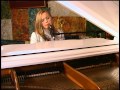 Cassandra Kubinski, "Somebody Told Me" live ...