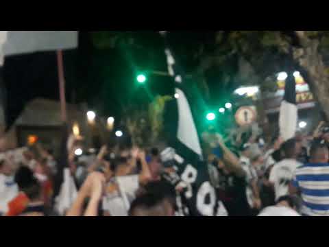 "Copamos en todas las canchas / La Barra De Caseros." Barra: La Barra de Caseros &bull; Club: Club Atlético Estudiantes