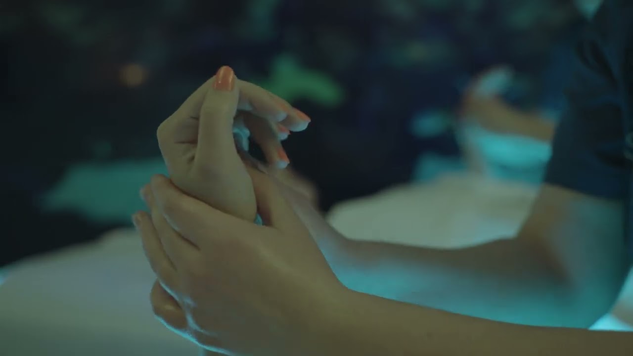 um mar de  thumbnail