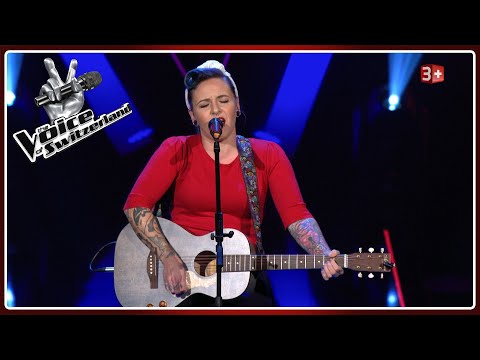 Martina 'Mary' Vogel – Folsom Prison Blues | Blind Auditions | The Voice of Switzerland