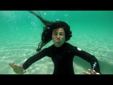 Surfing the most northern tip of New Zealand